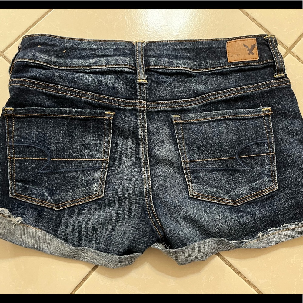 American eagle jean shorts - size 4. Worn but in good condition!
